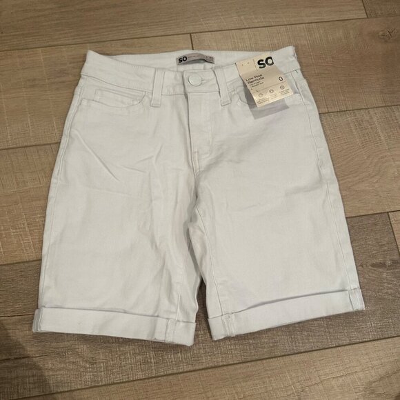 SO Pants - SO LOW RISE BERMUDA SHORTS WHITE NEW 0/24